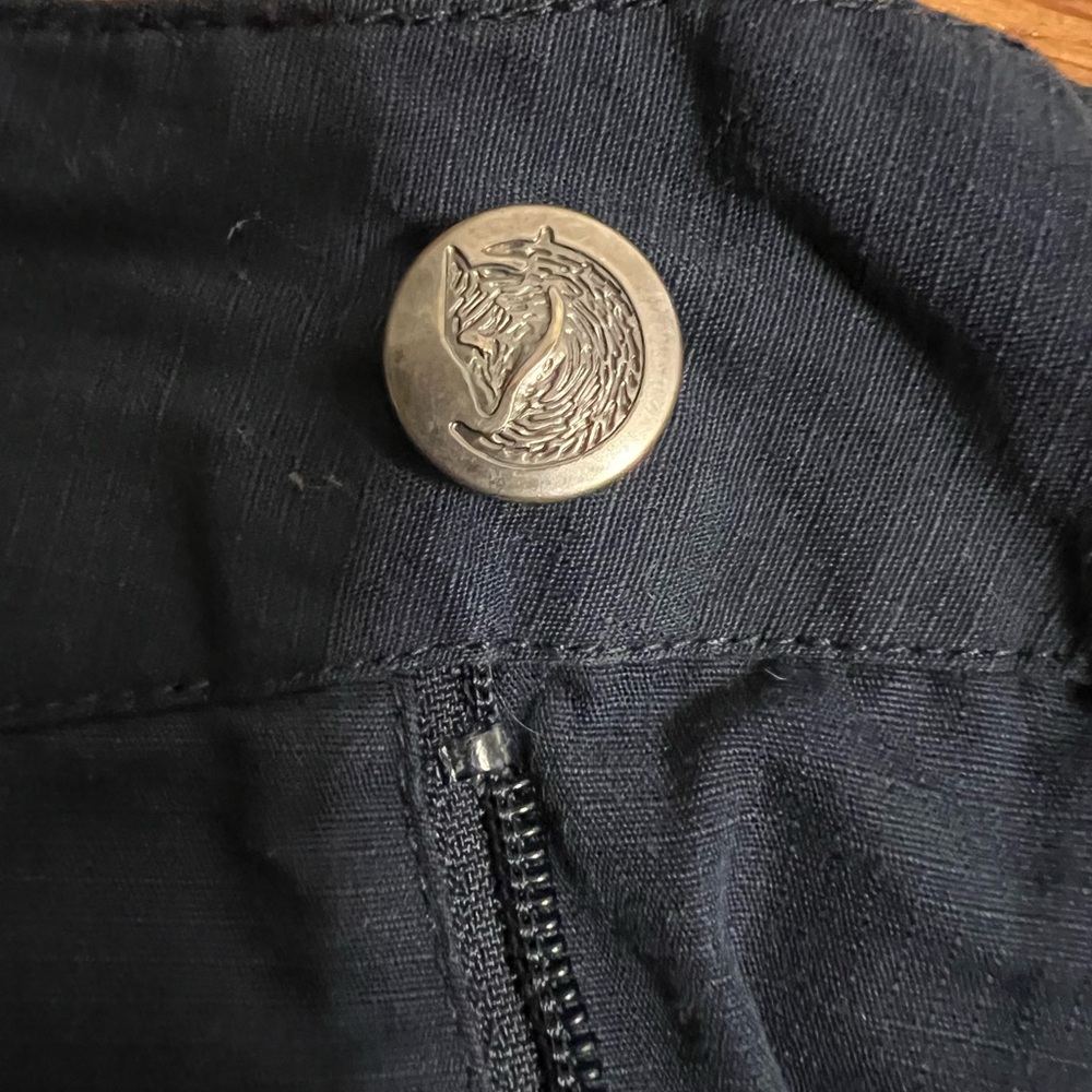 Fjallraven Men's Navy Outdoor Hybrid Shorts - Picture 7 of 9